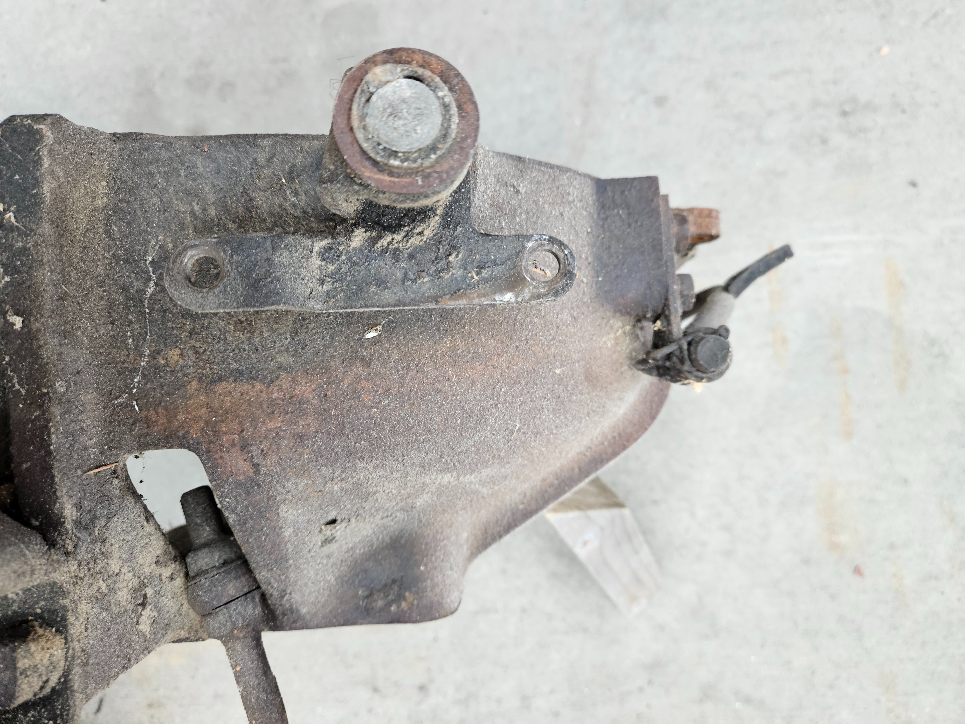 Bellhousing_linkage.jpg