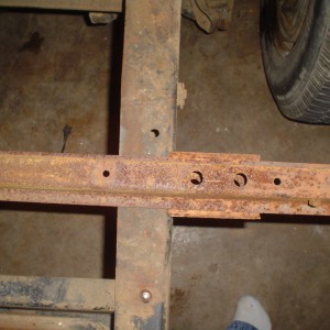 R rear cross sill