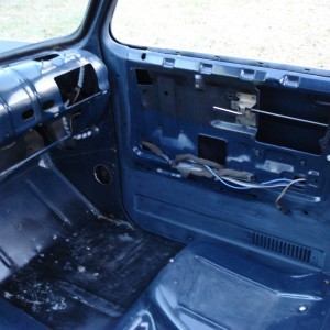 Right door disassembled for paint