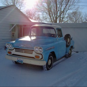 59 Apache in snow