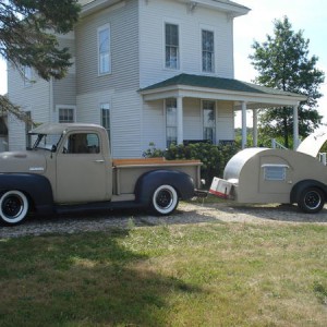 Towing another '47 teardrop