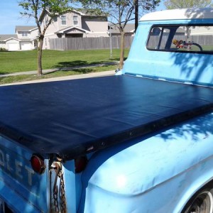 Pass side tonneau cover