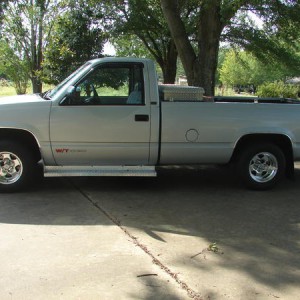 1992 C1500 W/T CHEYENNE 2WD
4.3 SBC / 4L80E TRANS