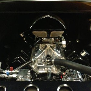 Front view of motor with alien air intake