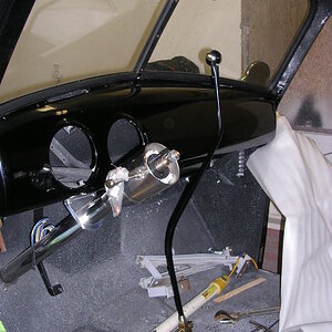 Floor shifter installed
