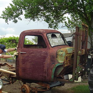 C 52 Chevy begin dismantle (18)