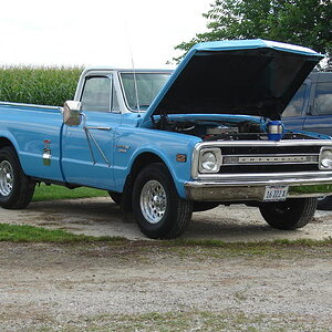 1969 C20 CUSTOM CAMPER 2WD
4OO SBC / TH400 TRANS